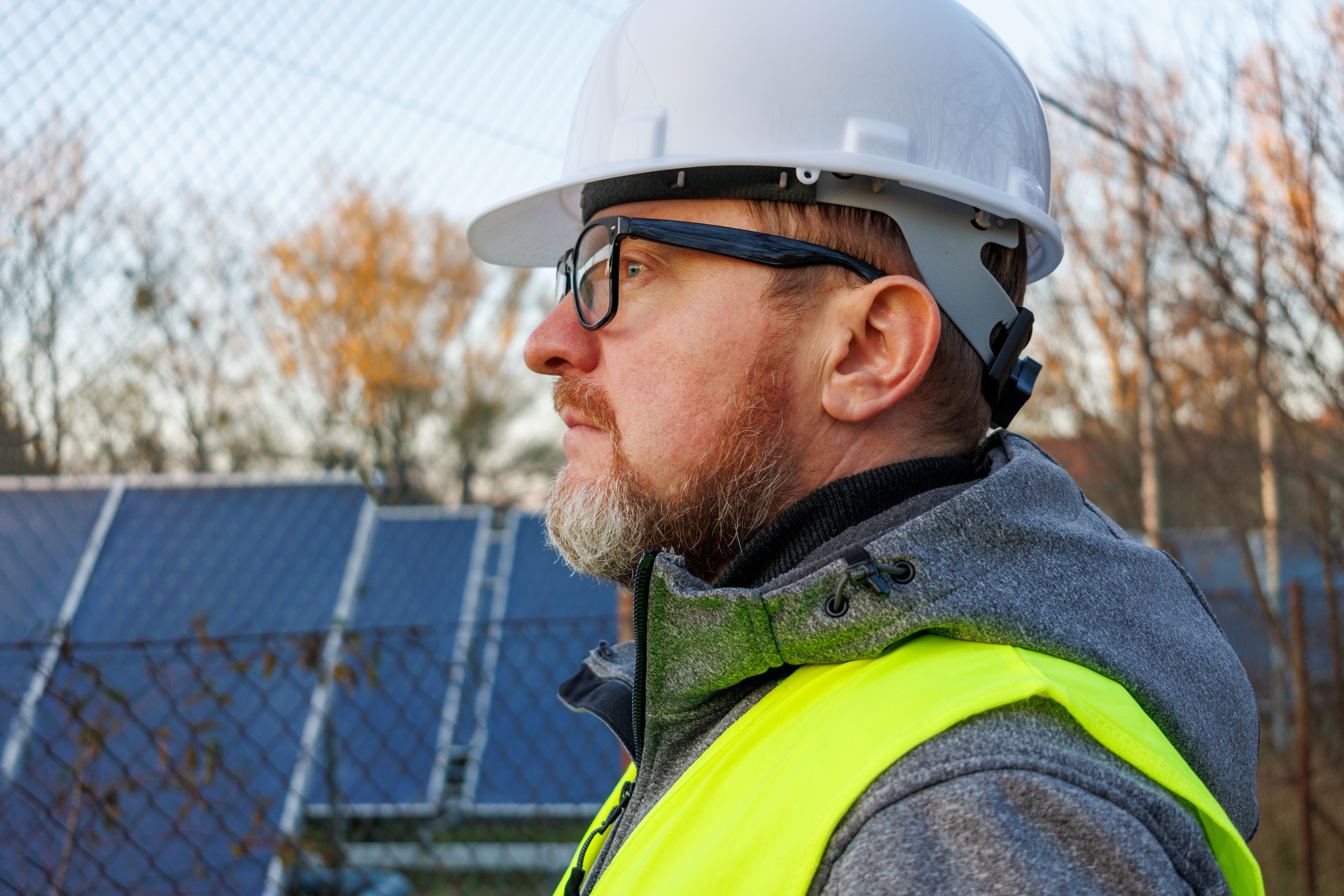 Skilled trades worker wearing PPE